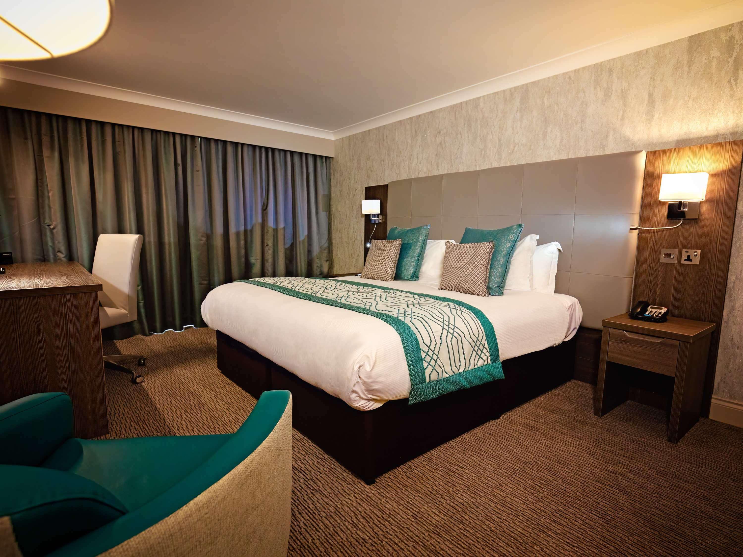 Mercure Milton Keynes Hotel Exteriör bild